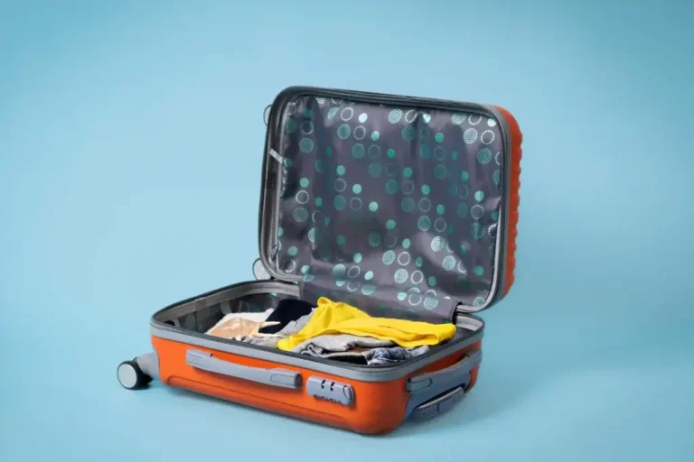 checklist packing liburan pantai